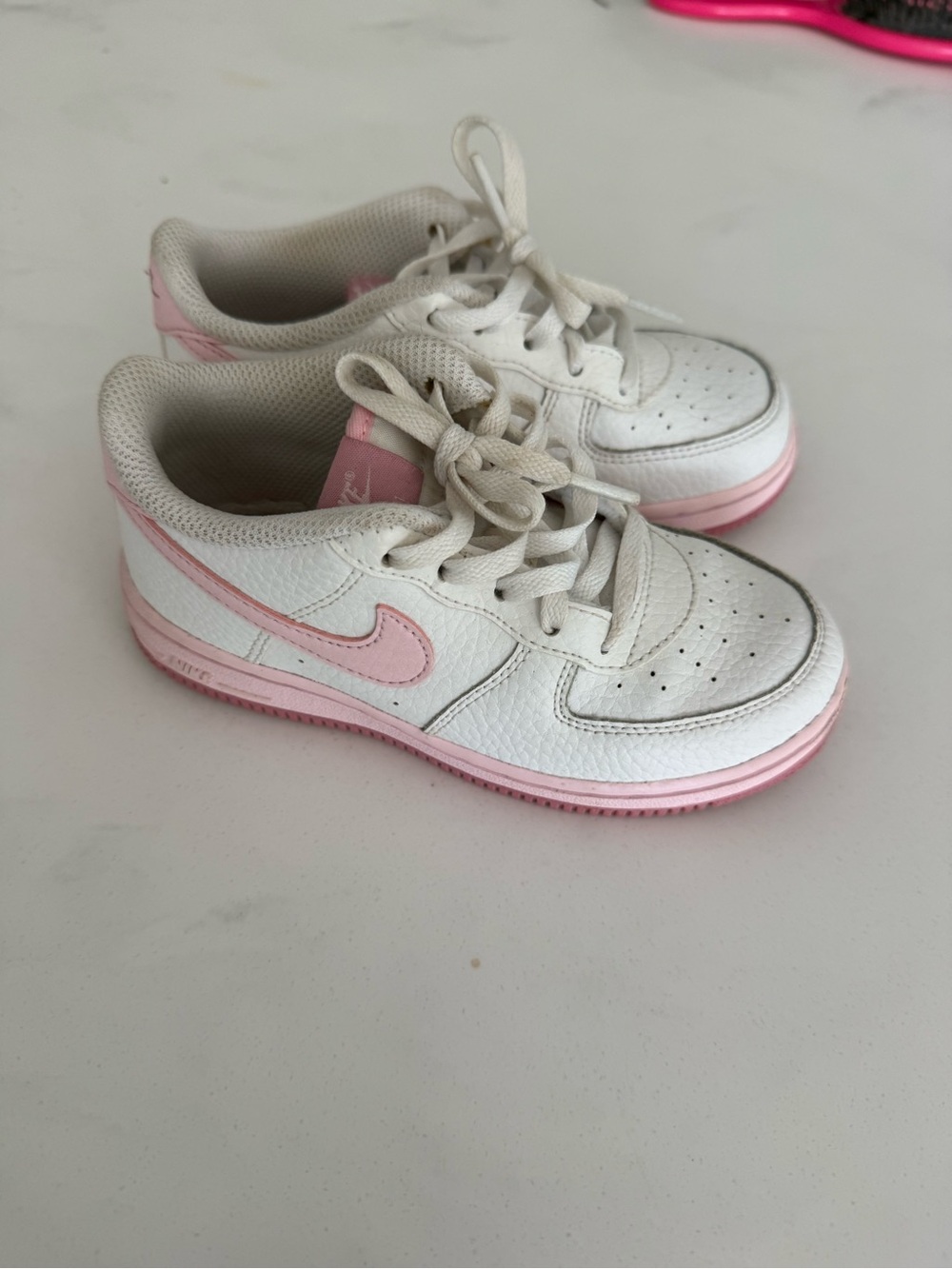 Nike Kids White and Light Pink Low-Top Sneakers